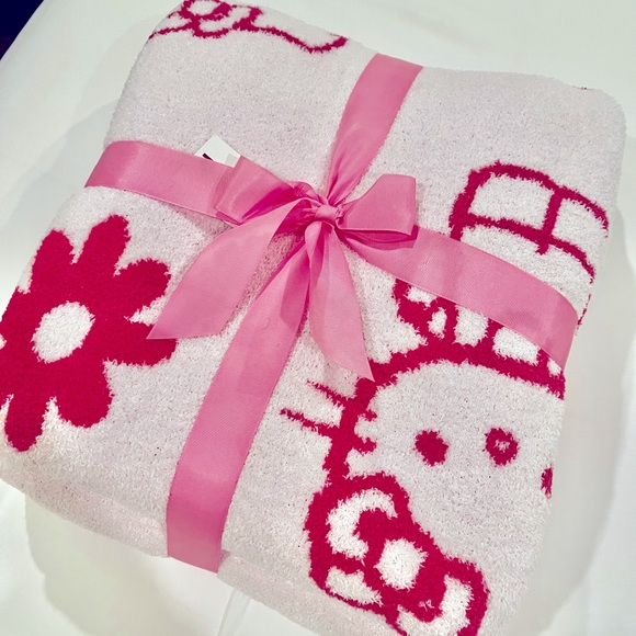 HELLO KITTY SPRING 2024 Blanket - Picture 1 of 3